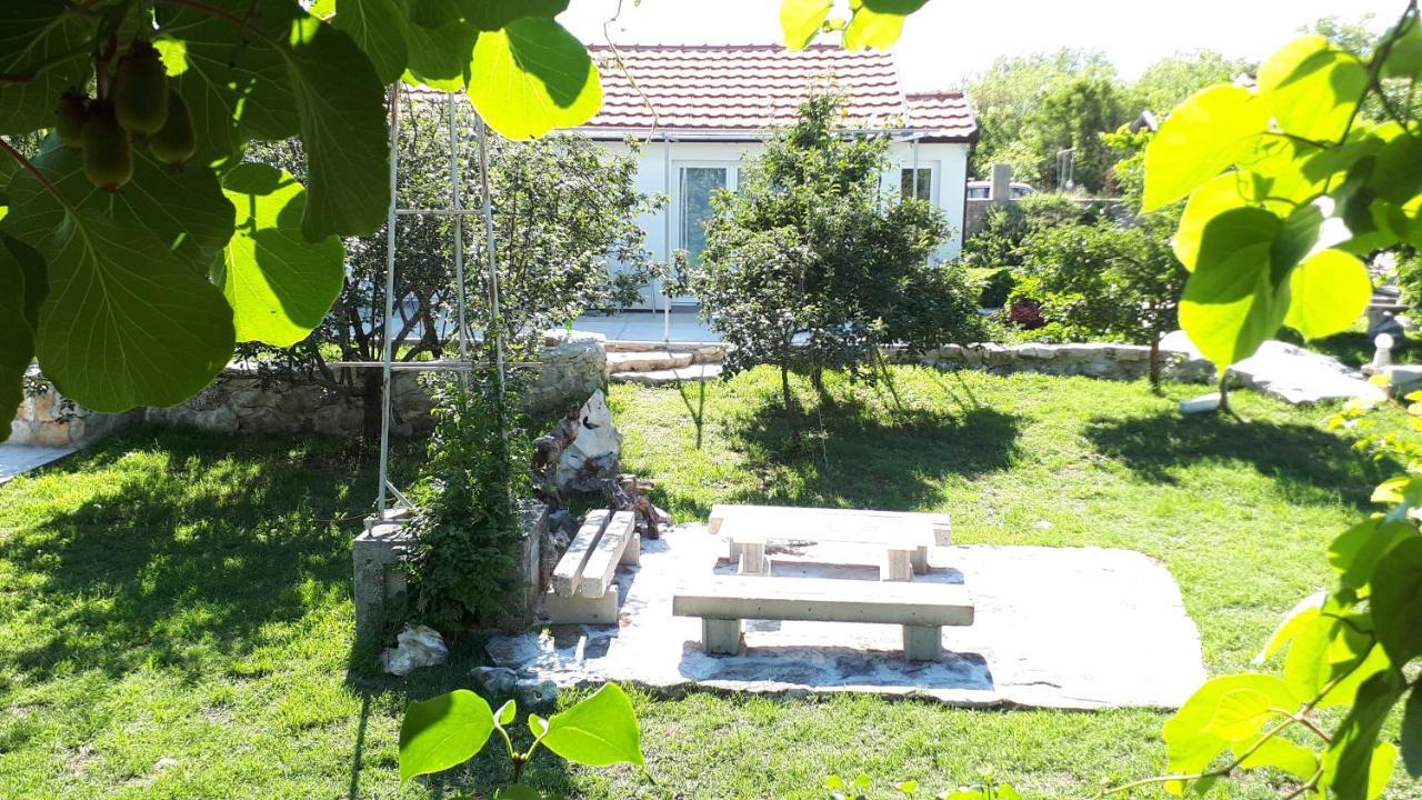 Apartments And Rooms Minex Trebinje Exterior photo