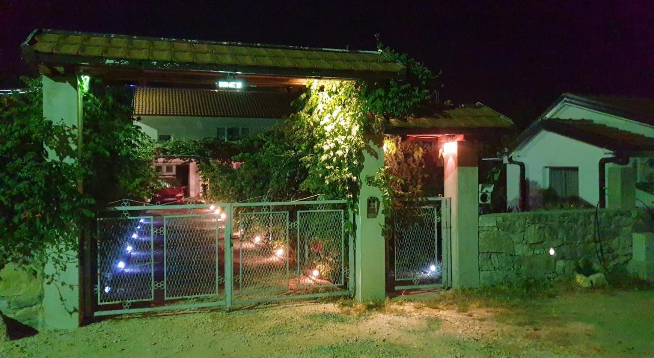Apartments And Rooms Minex Trebinje Exterior photo