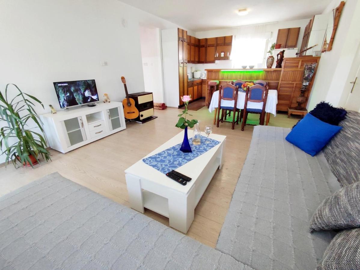 Apartments And Rooms Minex Trebinje Exterior photo